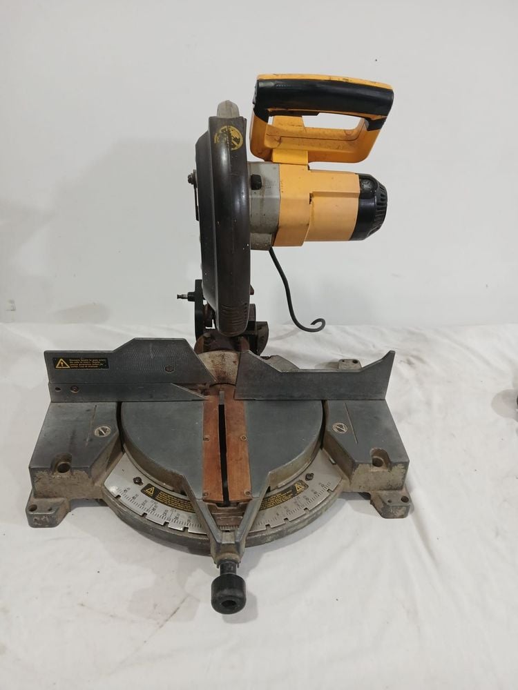 Maquina Ingletadora DEWALT 12'