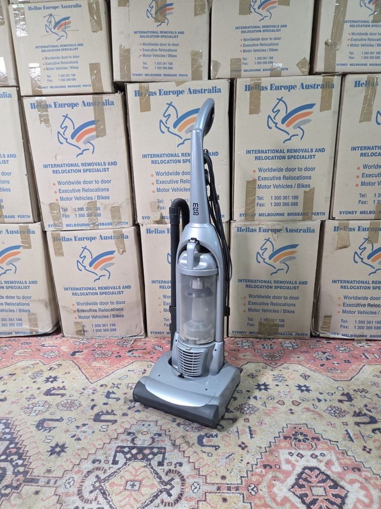 Lote 1 de Liquidamos totalidad de bienes muebles provenientes de propiedad en Australia!!!🪃🇦🇺🦥 Mucha variedad de utilitarios de calidad, Ropa de cama nueva, Muebles de jardín, Electrodomésticos, Adornos, Piezas únicas difícilmente de encontrar el el País.