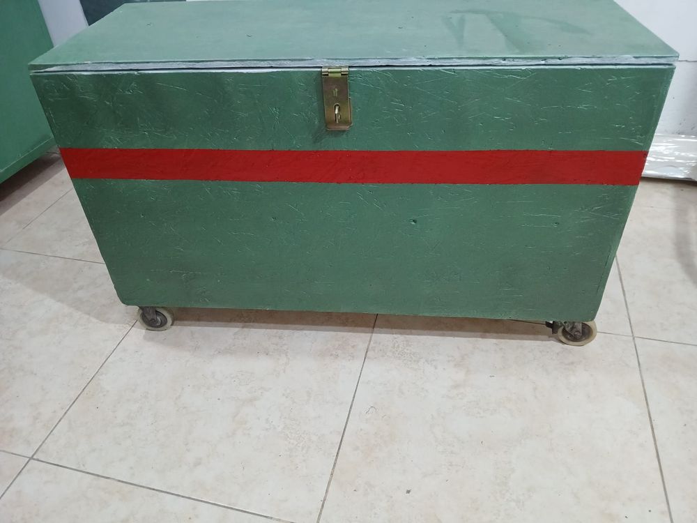 Baúl rodante con cajón
